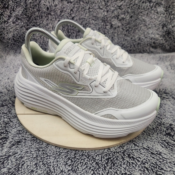 Skechers Endeavour Max Cushioning Sneakers Women's Size 8 - Picture 1 of 9